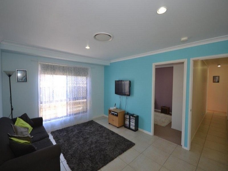 16 Bisdee Street, Coral Cove QLD 4670