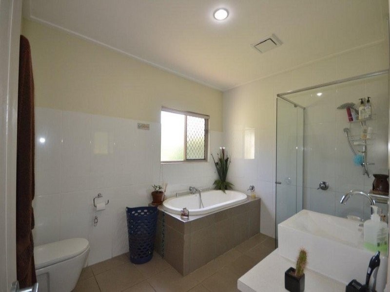 40 Whistler Close, Moore Park Beach QLD 4670