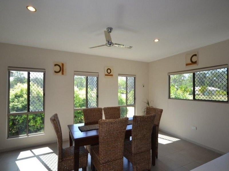 40 Whistler Close, Moore Park Beach QLD 4670