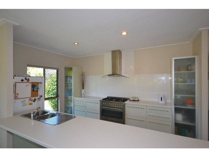 40 Whistler Close, Moore Park Beach QLD 4670