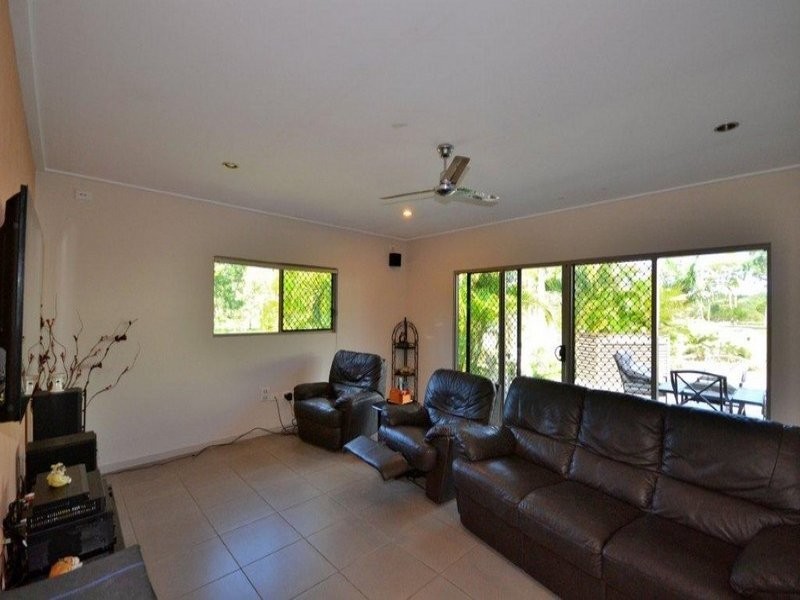 40 Whistler Close, Moore Park Beach QLD 4670