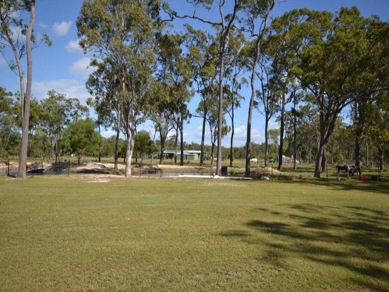 40 Whistler Close, Moore Park Beach QLD 4670