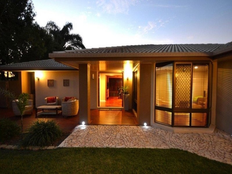22 Hay Street West, Avenell Heights QLD 4670