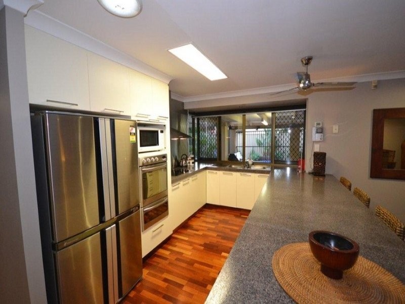 22 Hay Street West, Avenell Heights QLD 4670