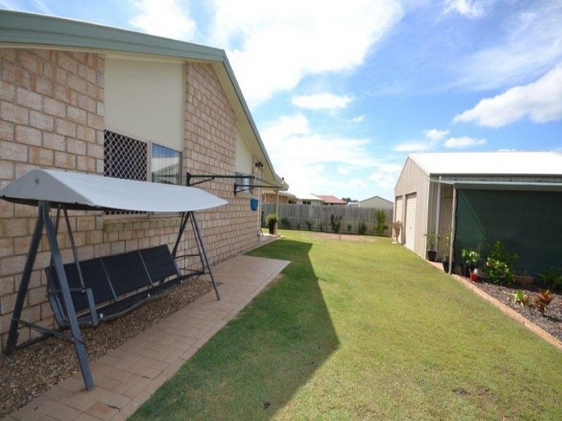 25 Clearview Avenue, Thabeban QLD 4670