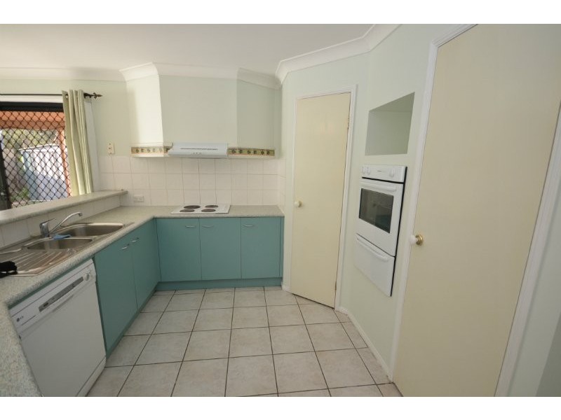 11 Walnut Court, Birkdale QLD 4159