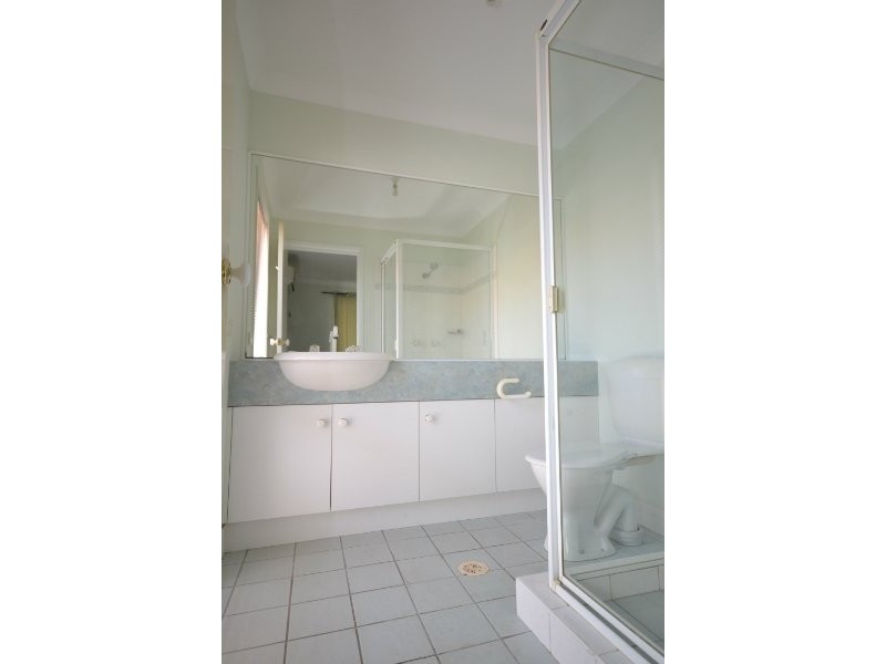 11 Walnut Court, Birkdale QLD 4159