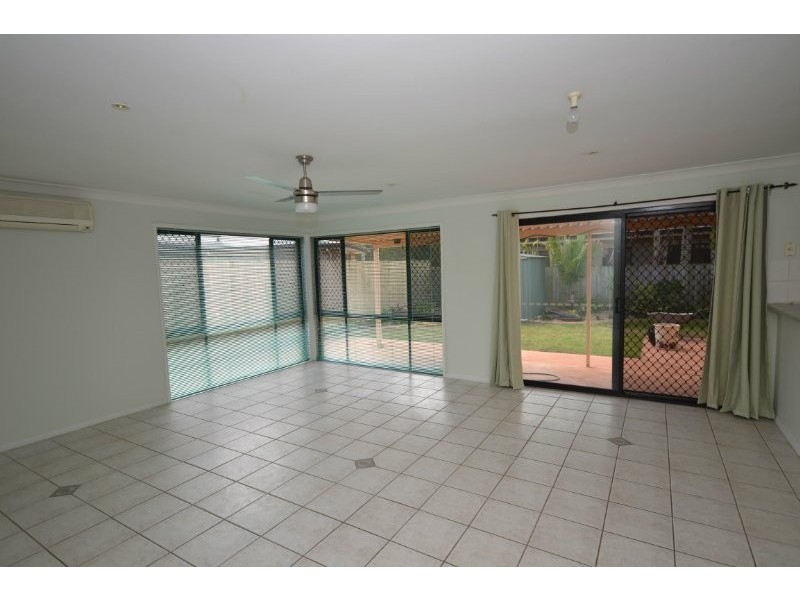 11 Walnut Court, Birkdale QLD 4159