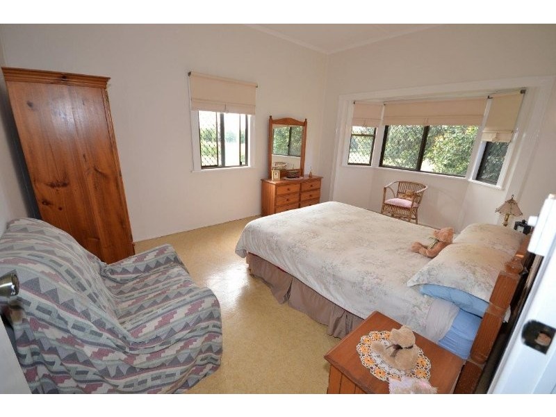 1064 Moore Park Road, Gooburrum QLD 4670