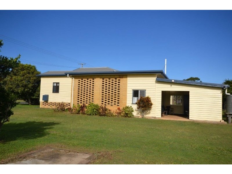 1064 Moore Park Road, Gooburrum QLD 4670