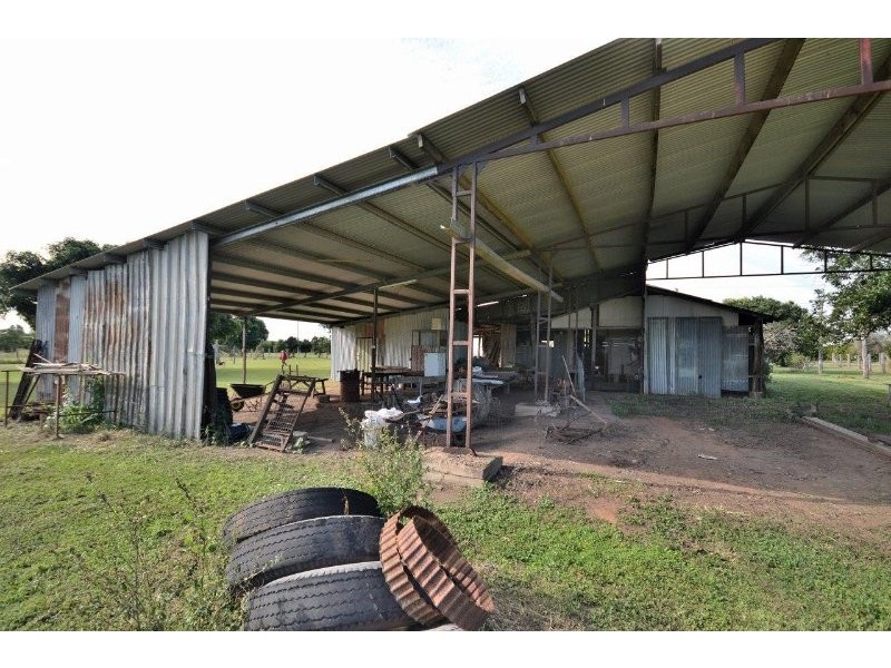 1064 Moore Park Road, Gooburrum QLD 4670