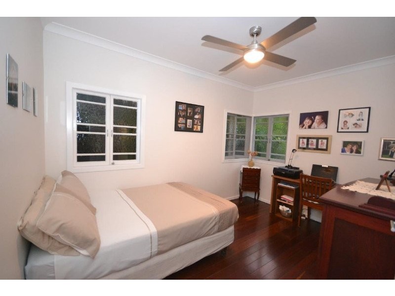 20 Montgomery Street, Svensson Heights QLD 4670