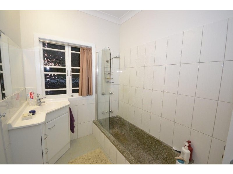 20 Montgomery Street, Svensson Heights QLD 4670