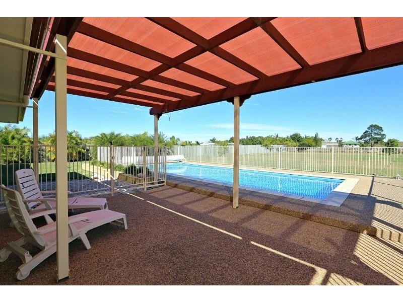 1 Whitesails Court, Innes Park QLD 4670