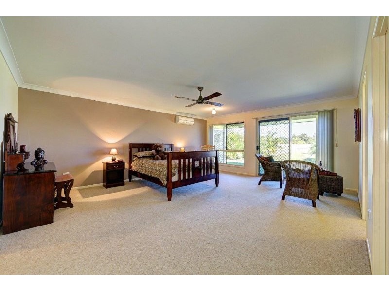 1 Whitesails Court, Innes Park QLD 4670