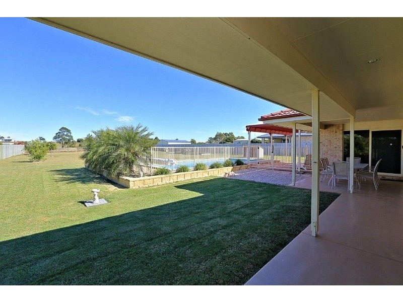 1 Whitesails Court, Innes Park QLD 4670