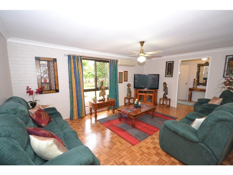 8 Park Royal Drive, Branyan QLD 4670