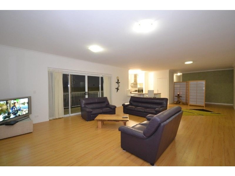 135 Shelley Street, Burnett Heads QLD 4670