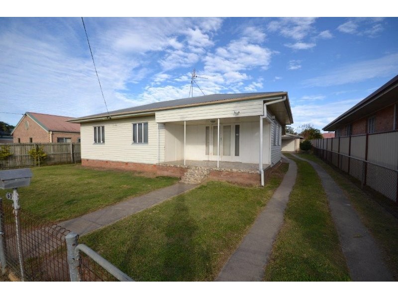 60 Alice Street, Walkervale QLD 4670