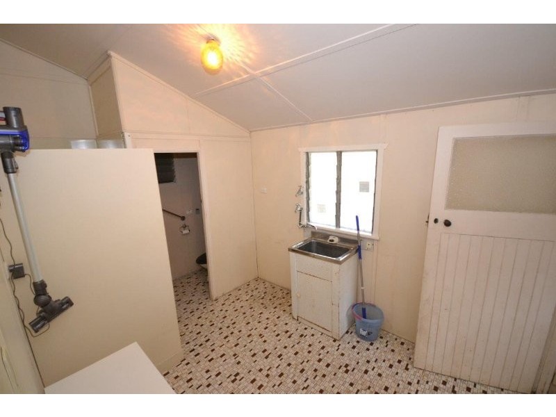 60 Alice Street, Walkervale QLD 4670