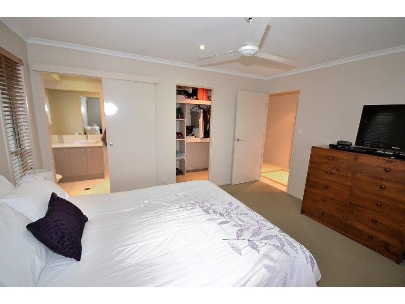 4 Bright Court, Burnside QLD 4560