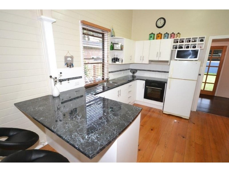 229 McCarthy Street, Avenell Heights QLD 4670