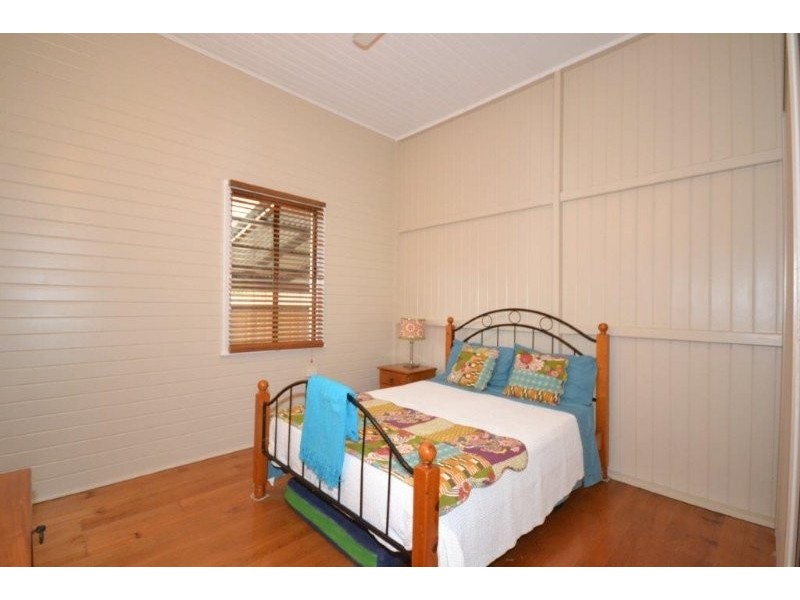 229 McCarthy Street, Avenell Heights QLD 4670