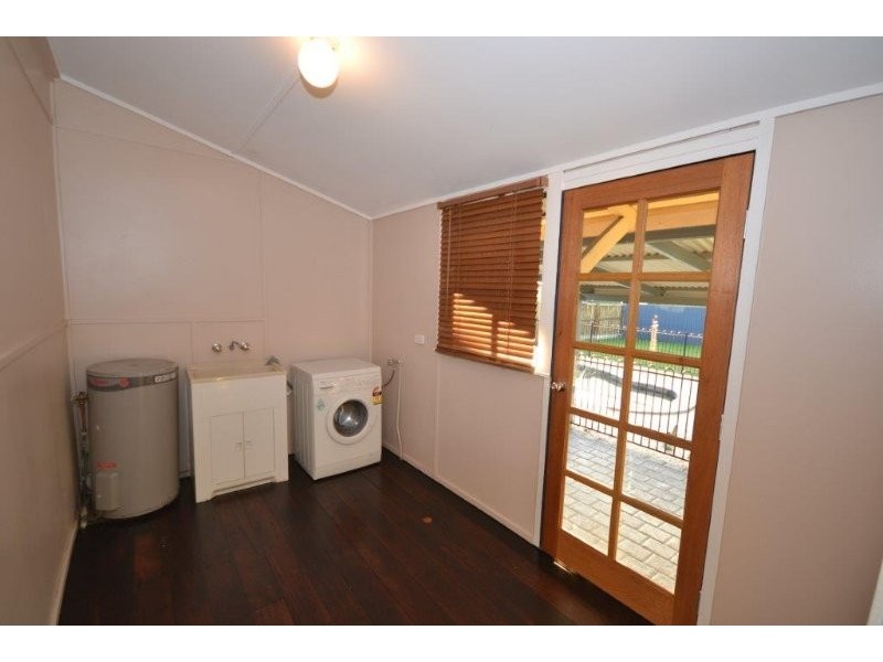 229 McCarthy Street, Avenell Heights QLD 4670