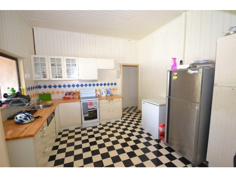 80 Lamb Street, Walkervale QLD 4670