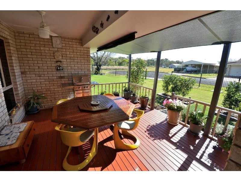 1 Allana Court, Elliott Heads QLD 4670