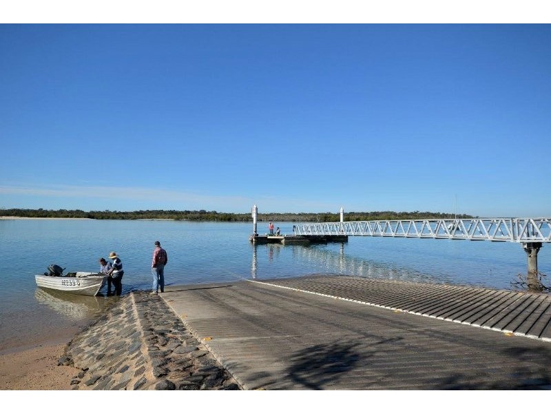 1 Allana Court, Elliott Heads QLD 4670