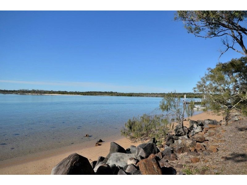 1 Allana Court, Elliott Heads QLD 4670