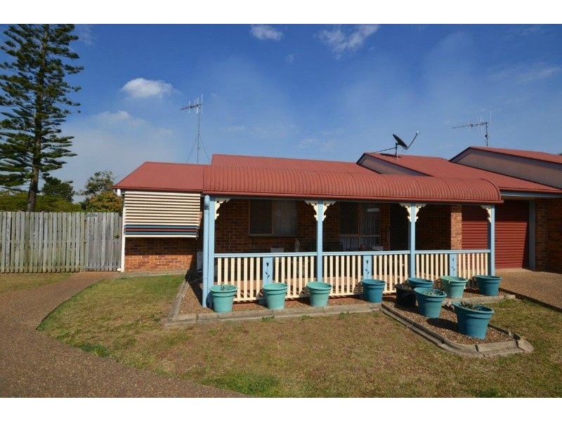2/31a Thabeban Street, Avenell Heights QLD 4670