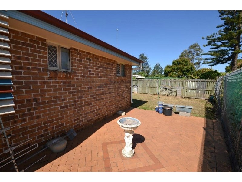 2/31a Thabeban Street, Avenell Heights QLD 4670