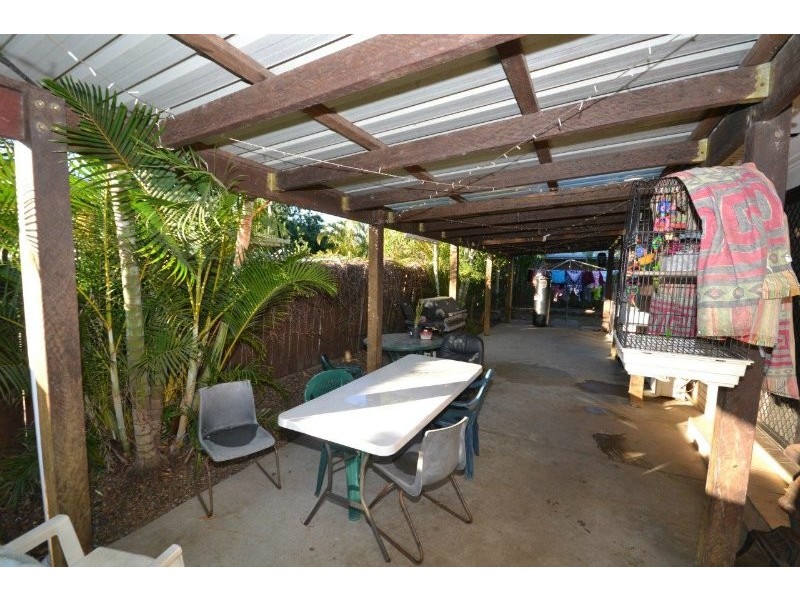 44 Central Avenue, Thabeban QLD 4670