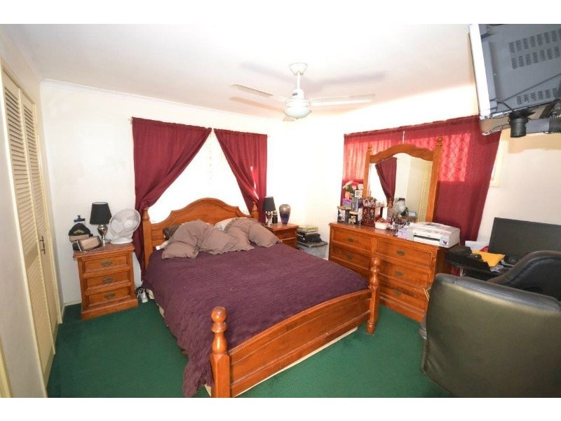 44 Central Avenue, Thabeban QLD 4670