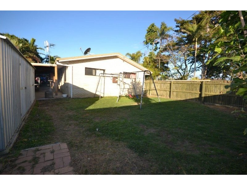 44 Central Avenue, Thabeban QLD 4670