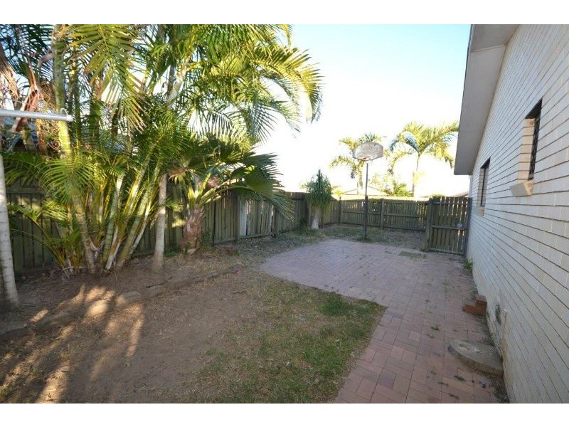 44 Central Avenue, Thabeban QLD 4670