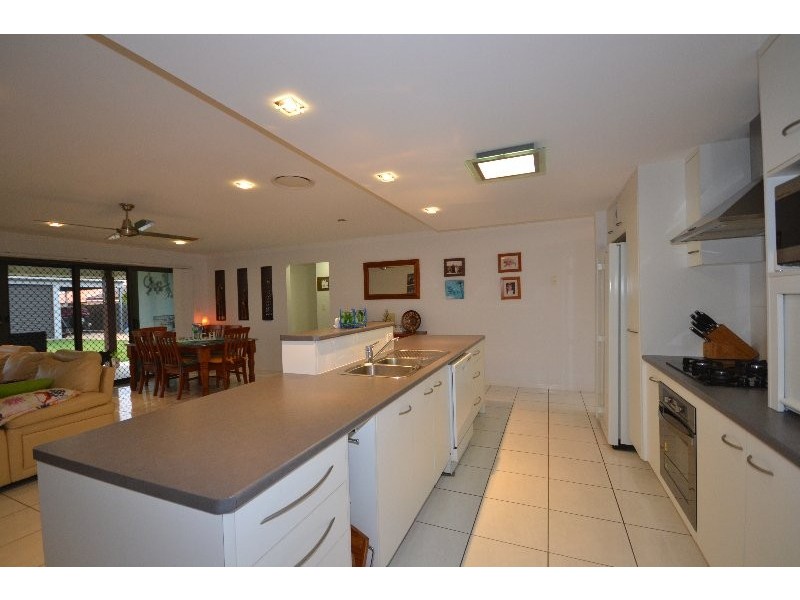 7 Charlotte Court, Kalkie QLD 4670