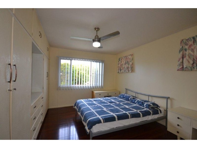 10 Anderson Street, Avenell Heights QLD 4670