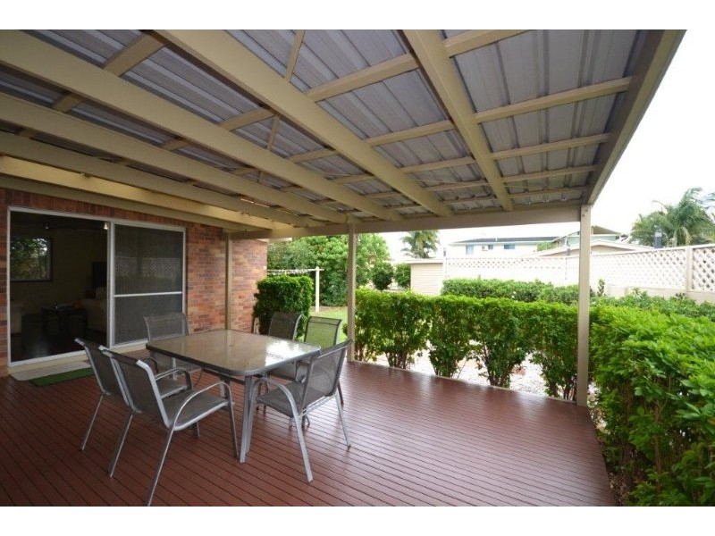 10 Anderson Street, Avenell Heights QLD 4670
