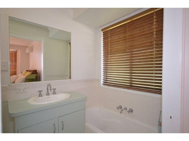 15 Rifle Range Road, Innes Park QLD 4670