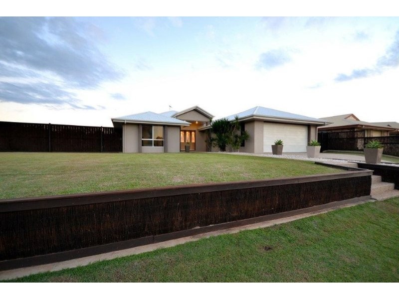 30 Tropicana Drive, Avoca QLD 4670