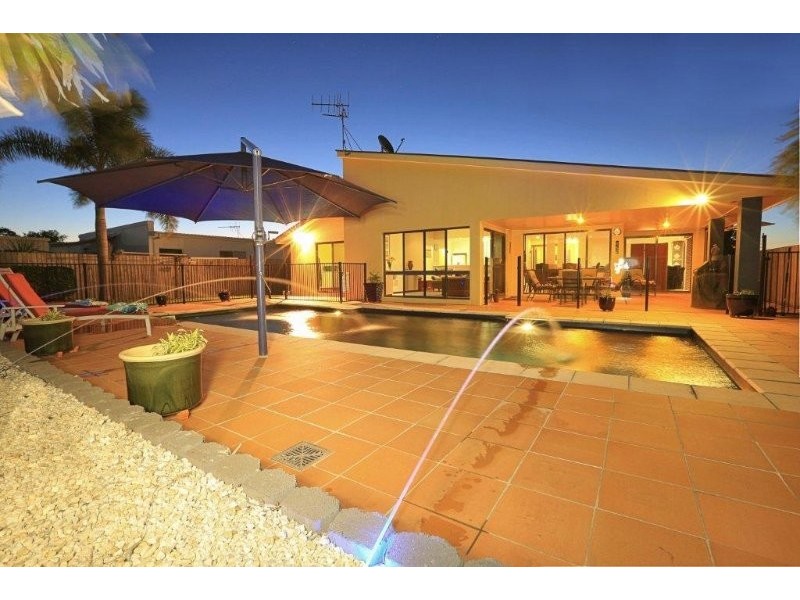 3 Baker-Finch Drive, Bargara QLD 4670
