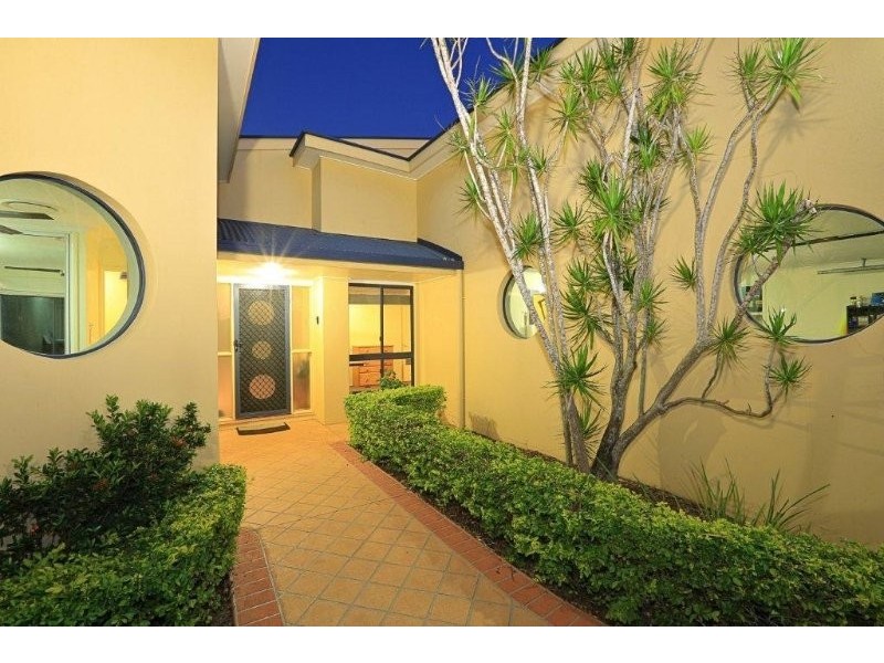 3 Baker-Finch Drive, Bargara QLD 4670
