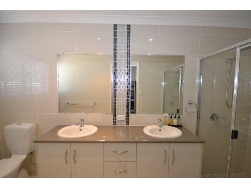 17 Green Avenue, Branyan QLD 4670