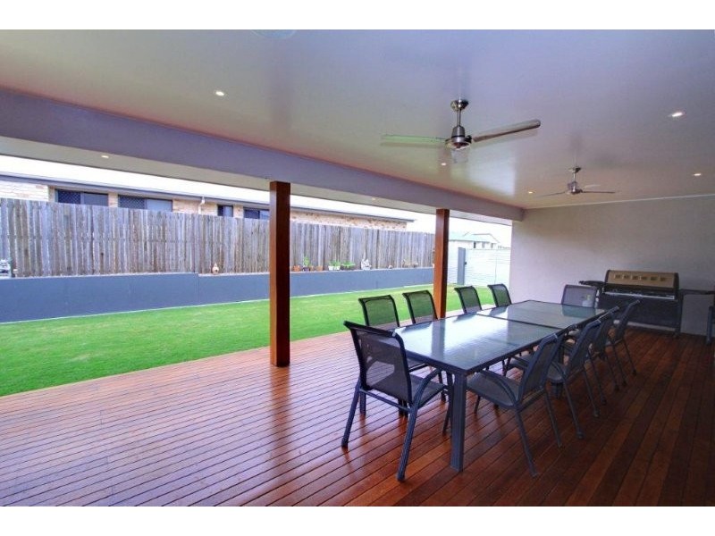 3 Jasmine Court, Kalkie QLD 4670
