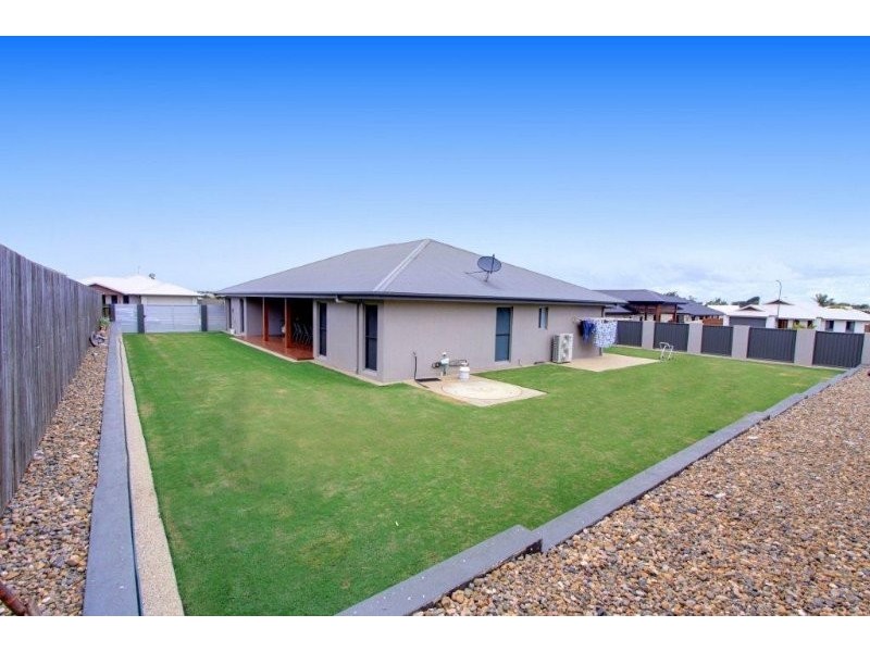 3 Jasmine Court, Kalkie QLD 4670