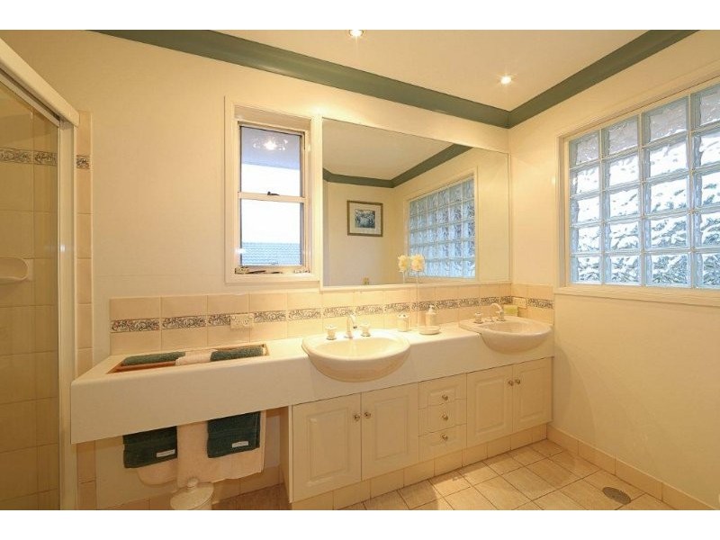 8 Palazzina Court, Avoca QLD 4670