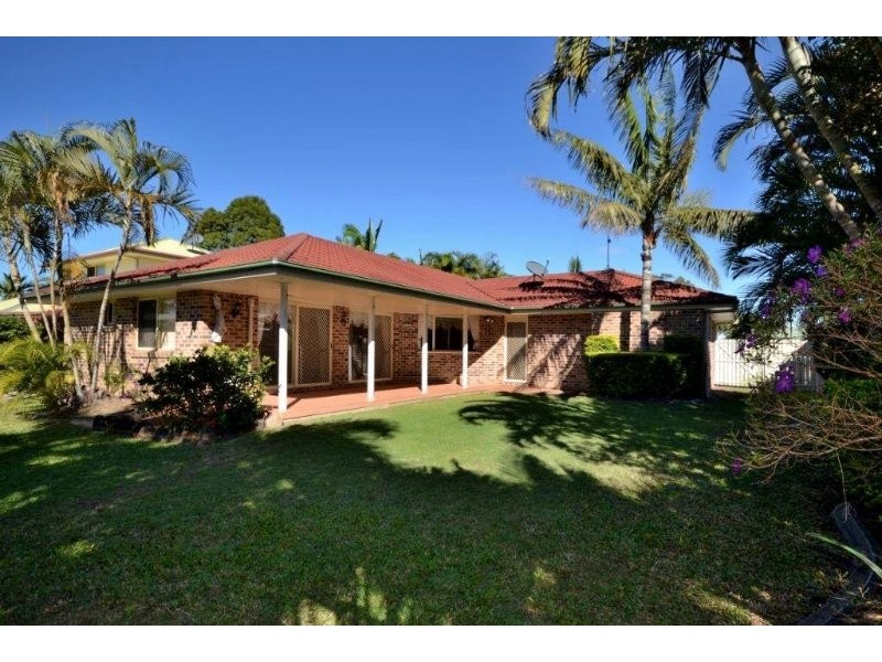 10 Bloomfield Drive, Bundaberg East QLD 4670